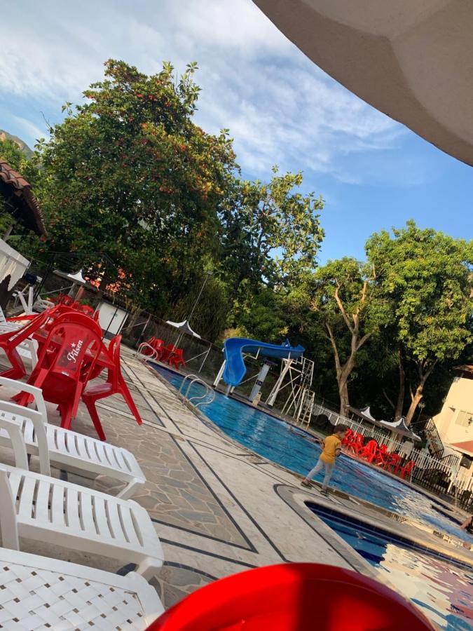 Finca Hotel Pinares Ла-Пинтада Экстерьер фото