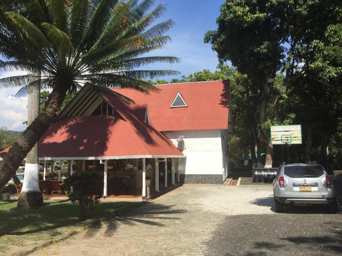 Finca Hotel Pinares Ла-Пинтада Экстерьер фото